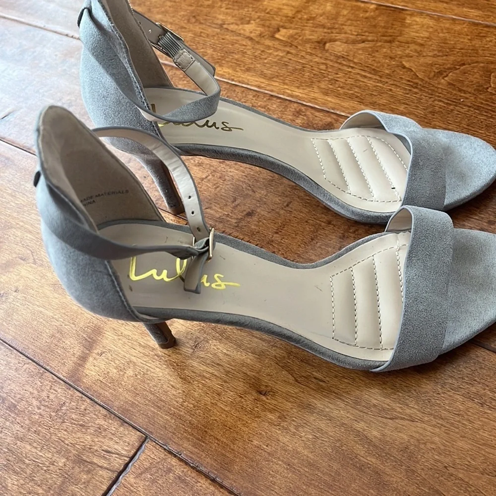 LULUS Chloe Grey Ankle Strap Heels Size 7